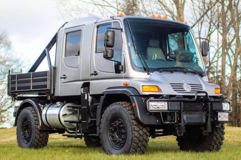 Mercedes-Benz Unimog u25.