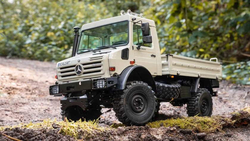 Unimog Mercedes-Benz