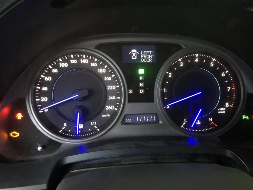 Приборная панель Lexus is 250