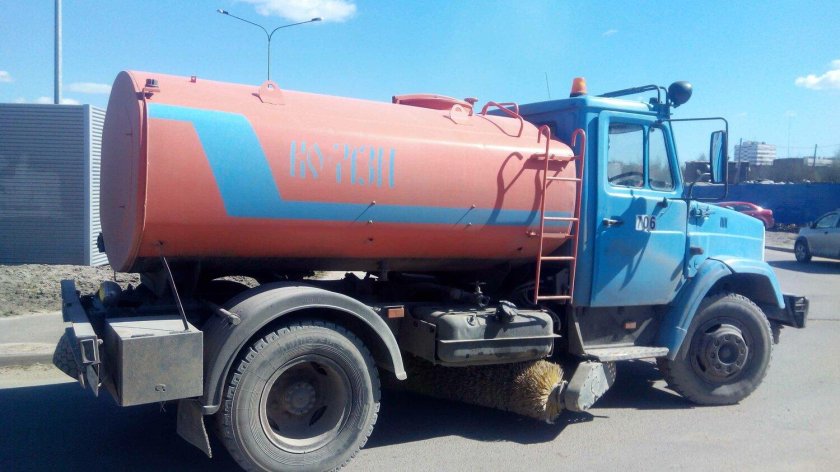 ЗИЛ ко-713 водовоз