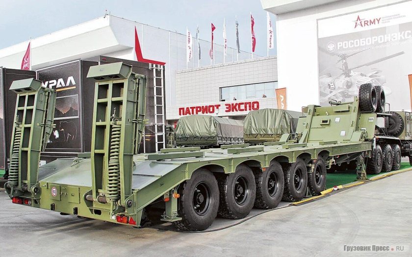 Полуприцеп-тяжеловоз ЧМЗАП-99904