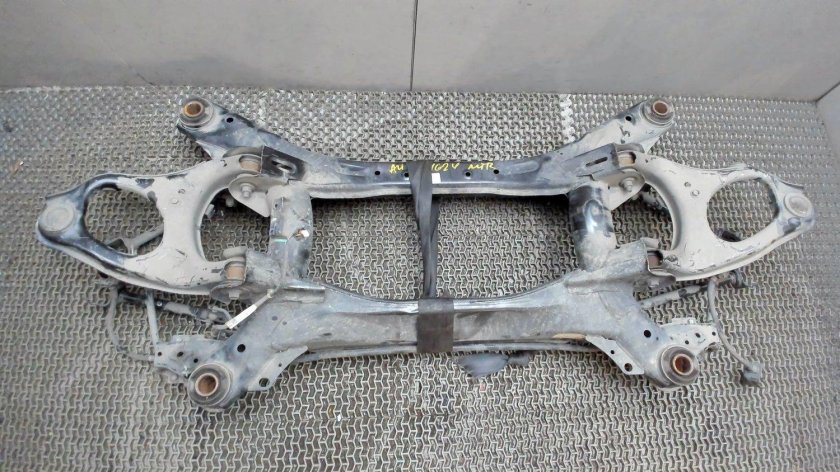 Передняя подвеска Honda Accord 8