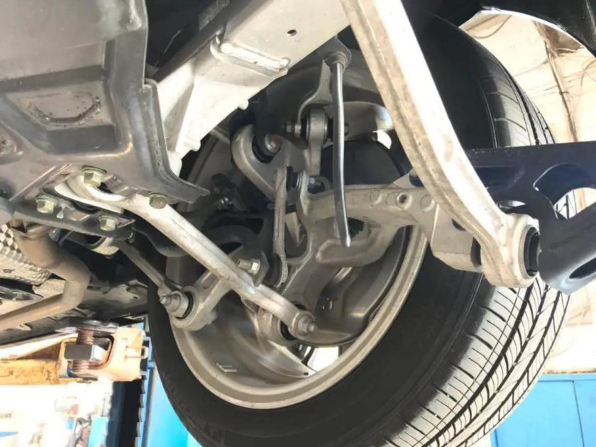 Honda Clarity 2018 задняя подвеска