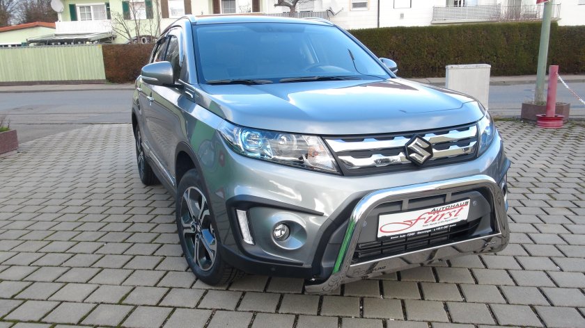 Сузуки Гранд Витара изумруд