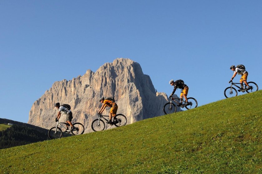 Велотур «в поисках дольменов»