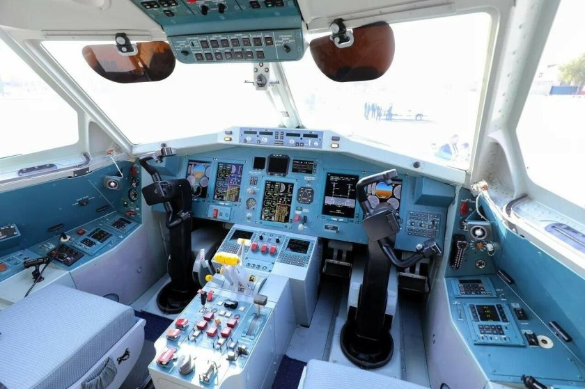 Ил-112 кабина