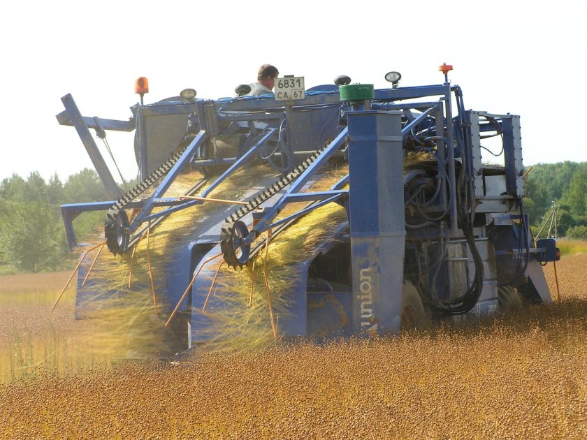 Комбайн льноуборочный Двина-4м