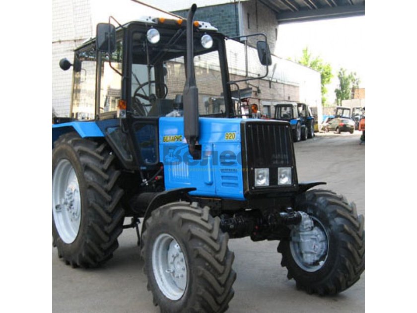 Трактор МТЗ 920