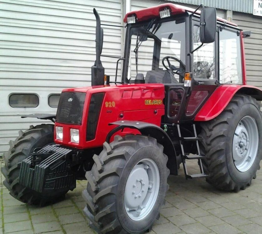 Трактор Беларус 920
