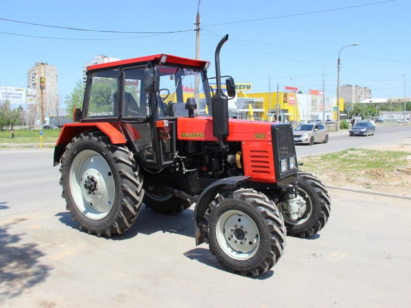 Трактор Беларус 422