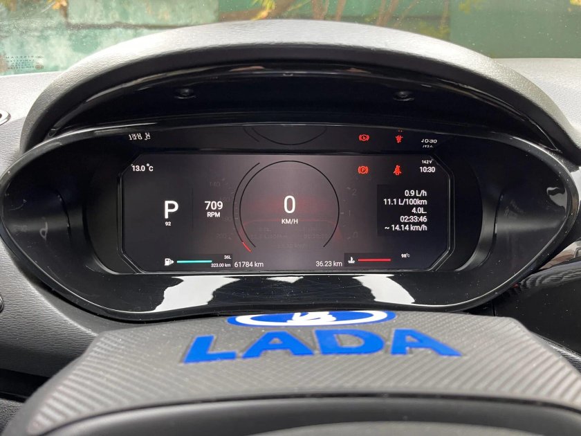 Накладка панель приборов Веста глянец