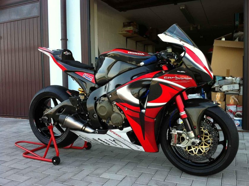Honda cbr1000rr кастом
