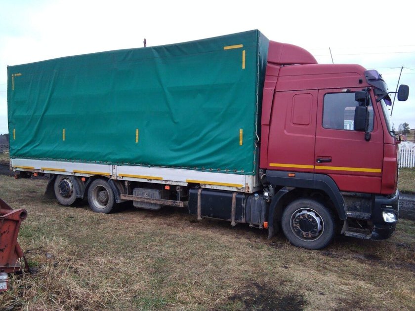 МАЗ бортовой 6310