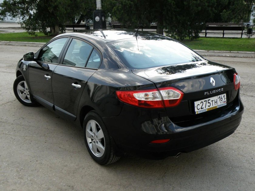 Рено Флюенс 2013 черный