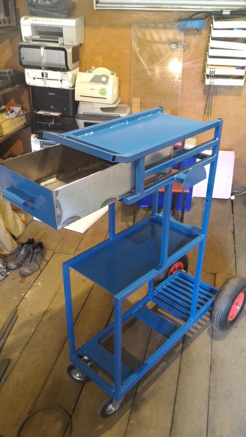 Тележка под сварочный полуавтомат сбалоном 20