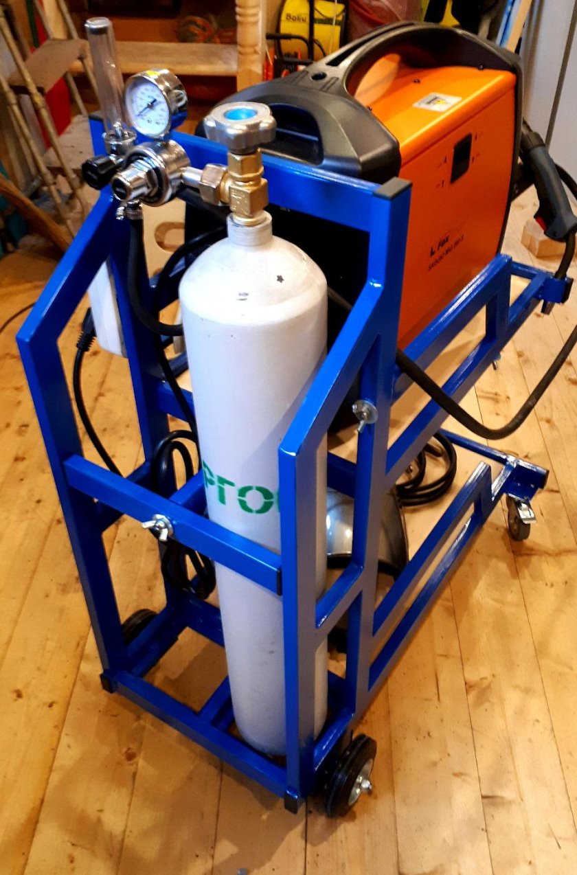 Тележка для сварочного полуавтомата с баллоном 20 литров