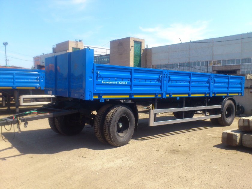Бортовой прицеп СЗАП-83561