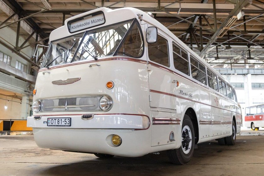 Икарус 66 салон