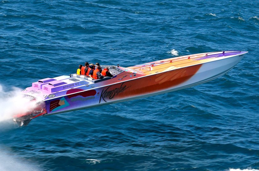 Лодка Powerboat