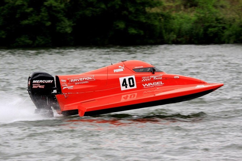 Formula 4 s Powerboat