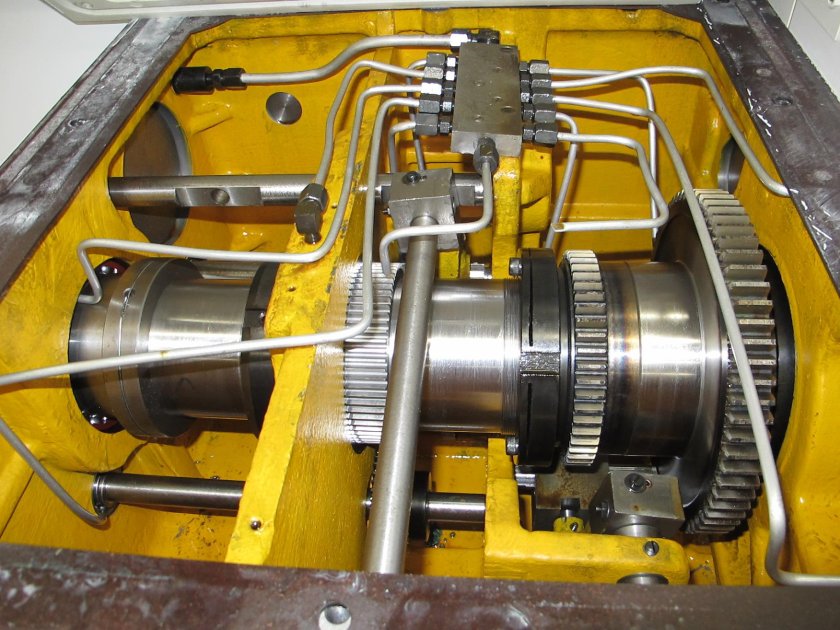 Токарный станок cw6263e