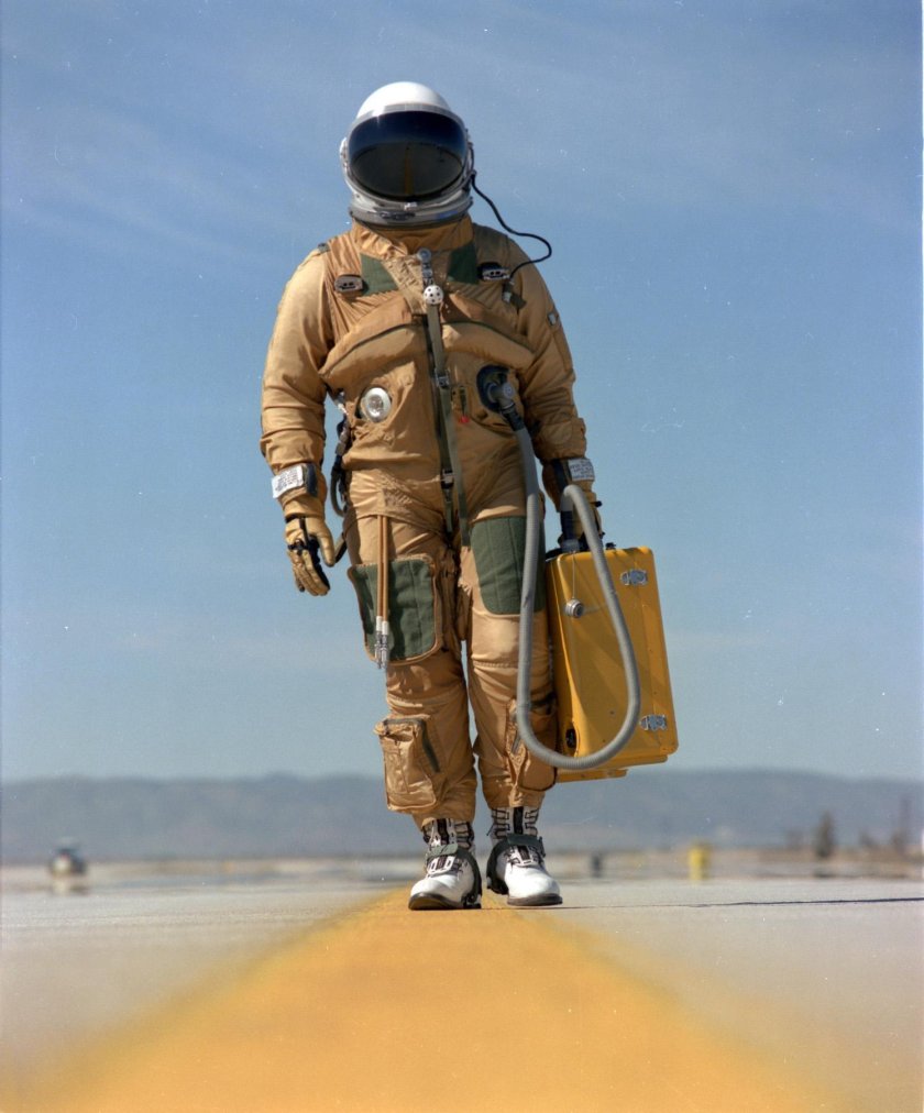 Высотный компенсирующий костюм SR-71