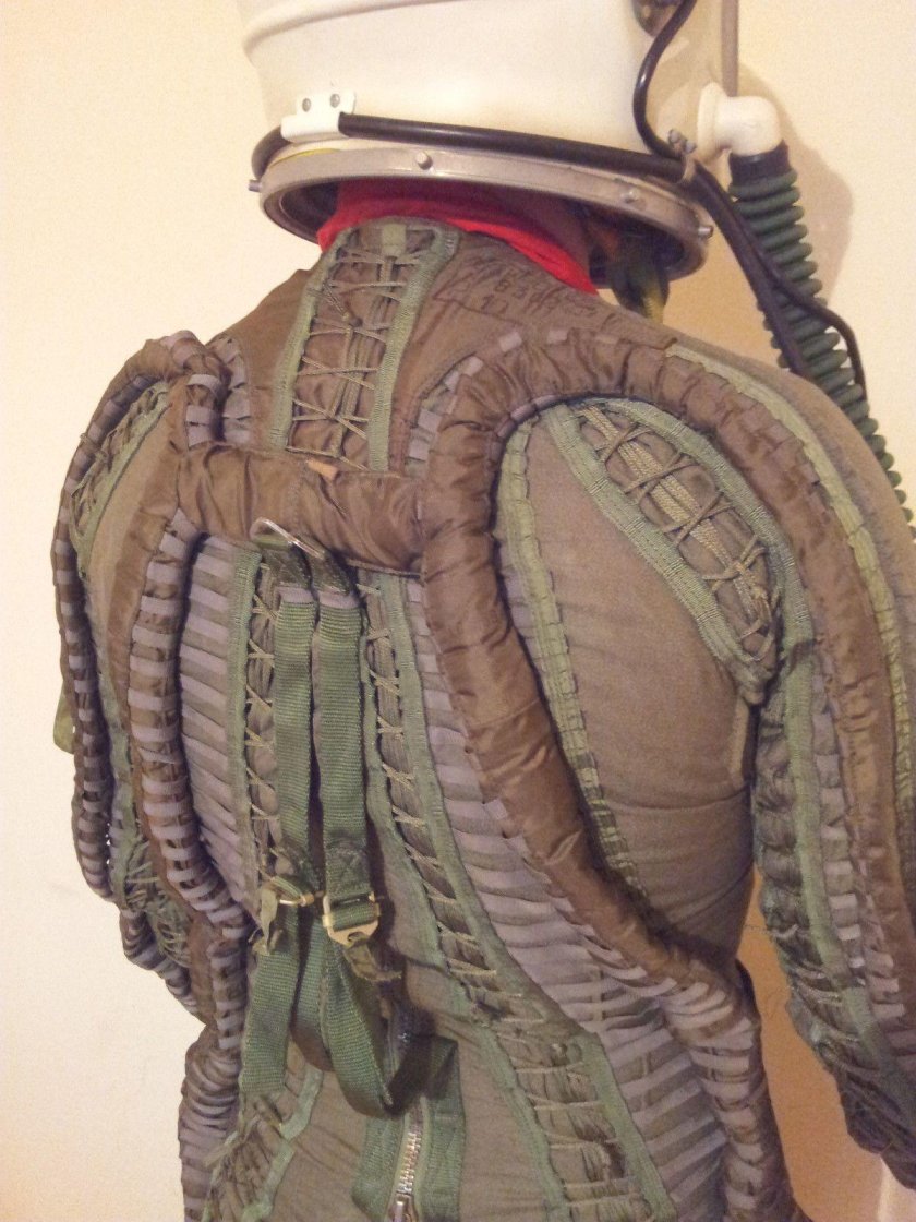 Высотный компенсирующий костюм ВКК-6м