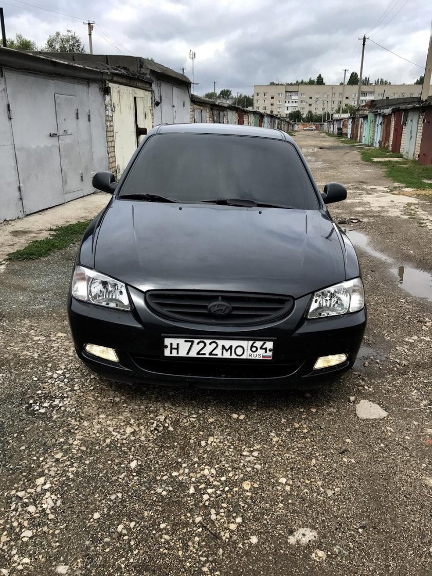 Хендай акцент черный