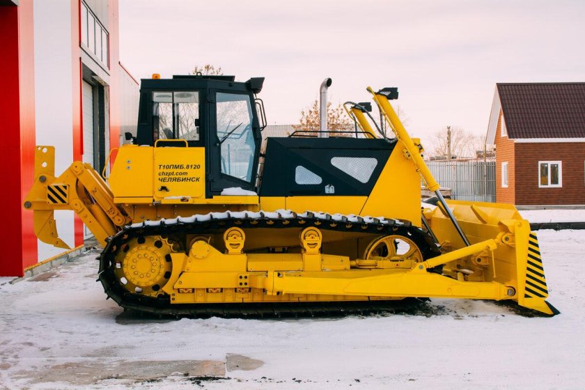 Бульдозер ЧЗПТ б10