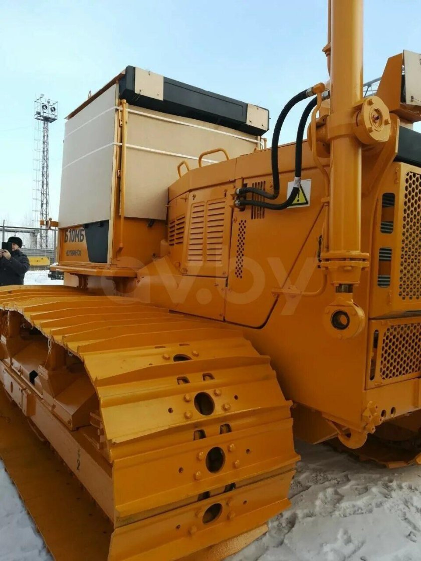 Бульдозер болотоход б10мб.6120в4