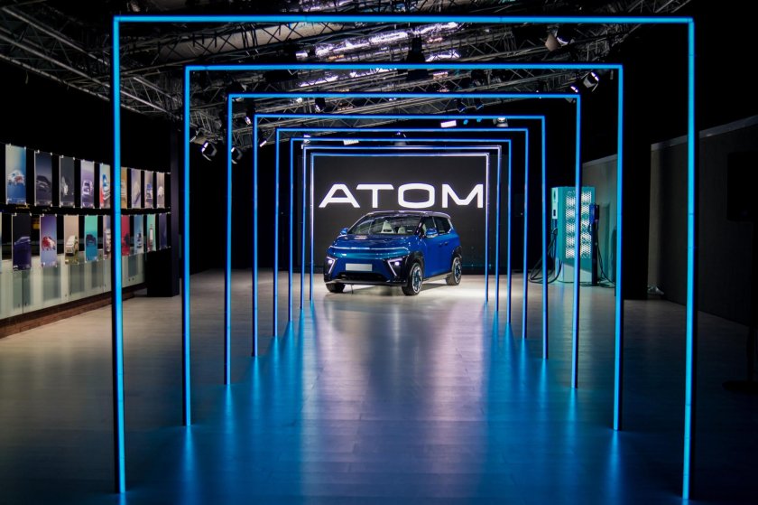 Электромобиль атом Кама