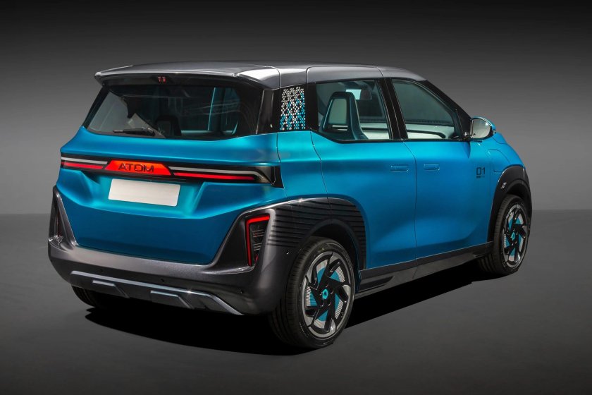 Электроавтомобиль атом