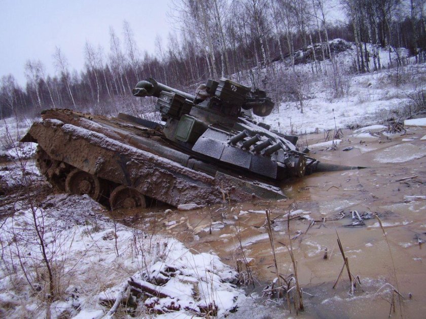 Т-80 В грязи
