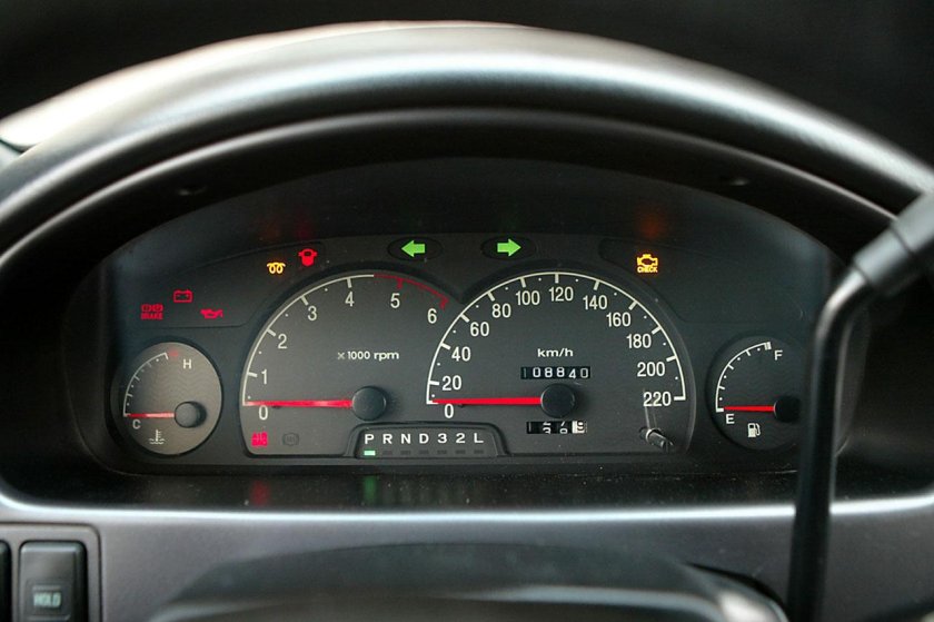 Приборная панель Траджет