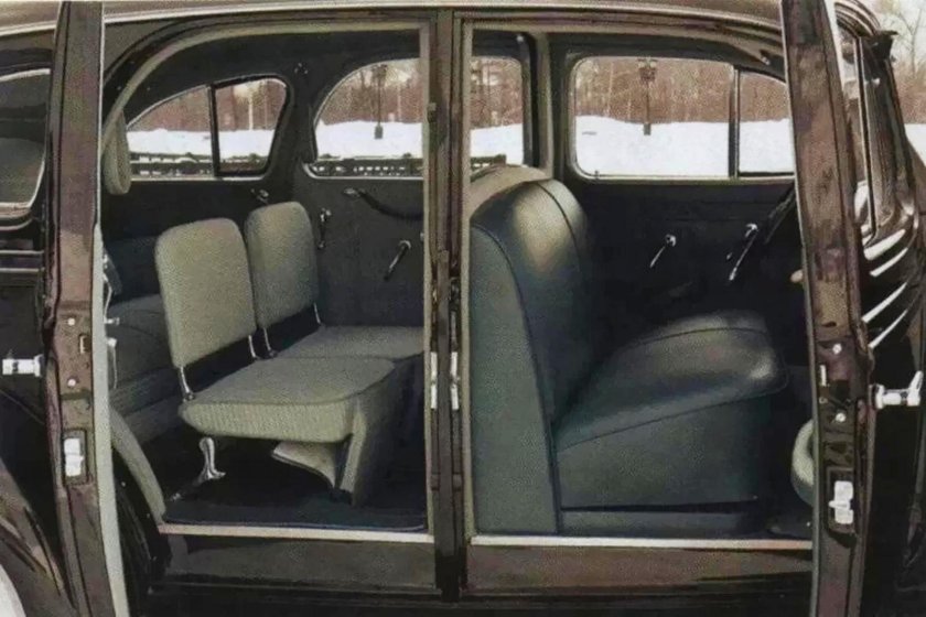 ЗИС 101 салон