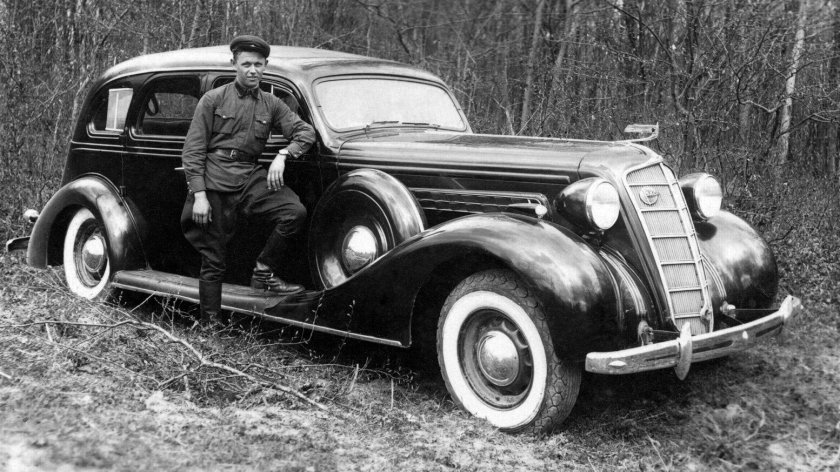 Машина ЗИС 101