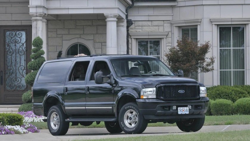 Ford Excursion 2002