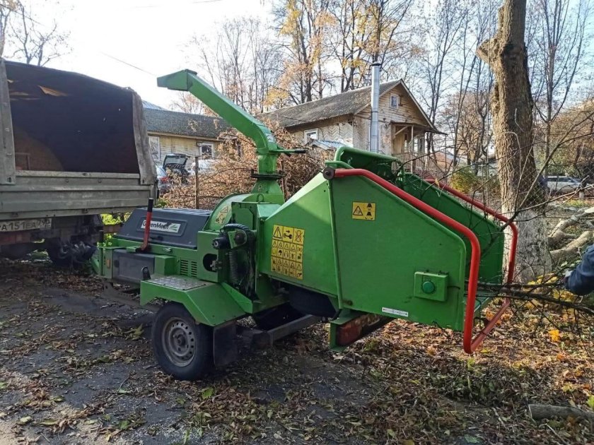 Измельчитель древесины Торнадо м200р