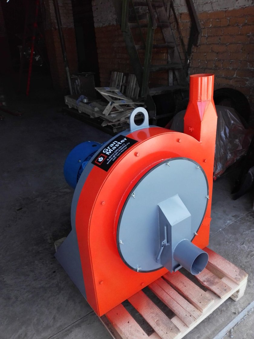 Молотковые пневматические зернодробилки