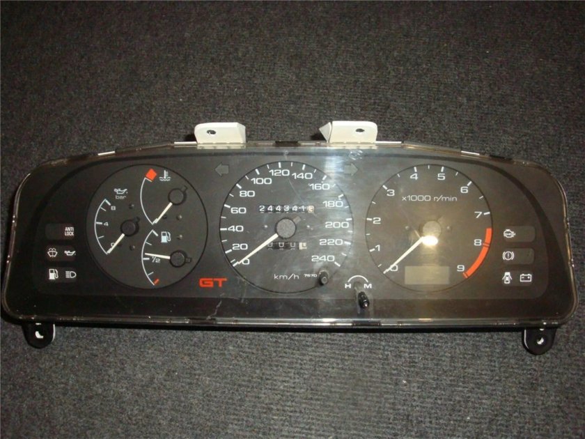Nissan primera p10 gt панель приборов