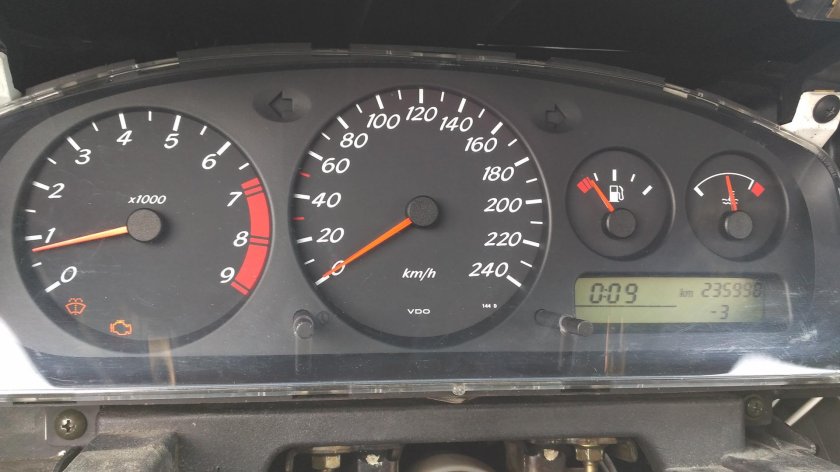 Приборная панель Nissan primera p144