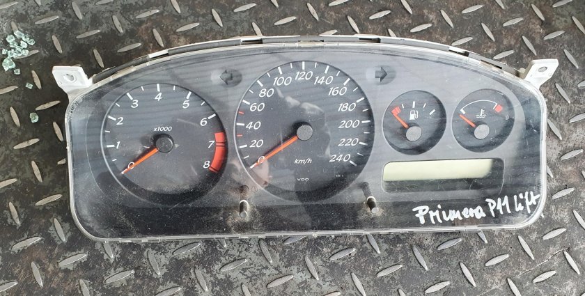 Nissan primera p11 панель приборов