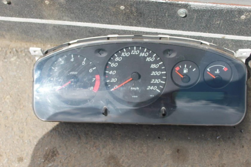 Приборная панель Nissan primera p11