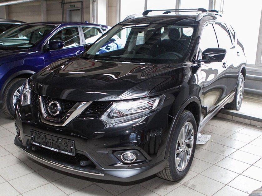 Nissan x-Trail 2018 черный
