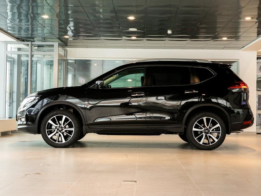 Nissan x-Trail 2022 черный