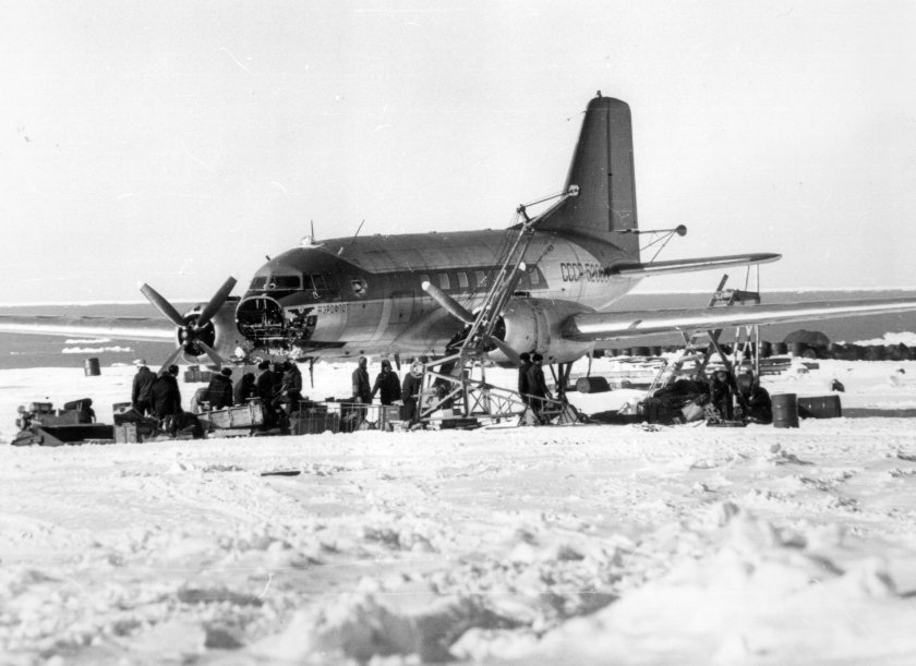 Самолёт ил-14 полярной авиации