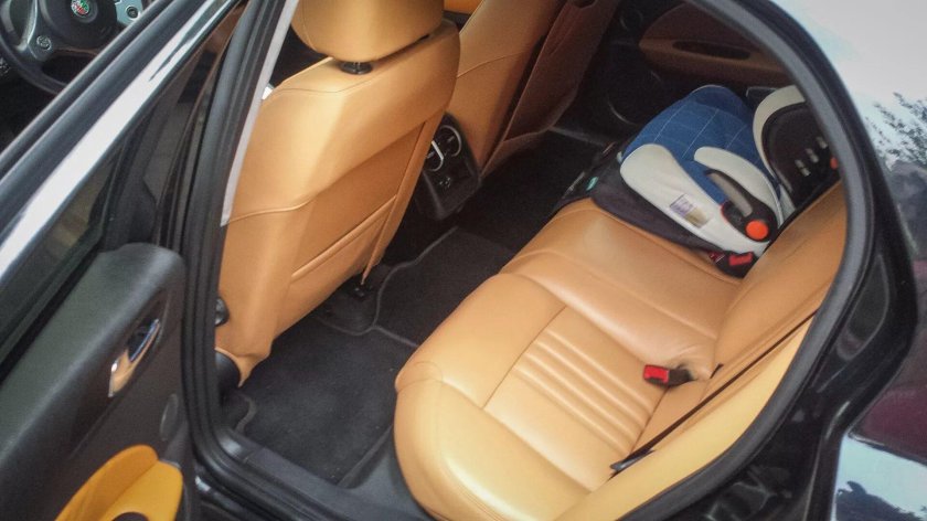 Alfa Romeo 159 салон