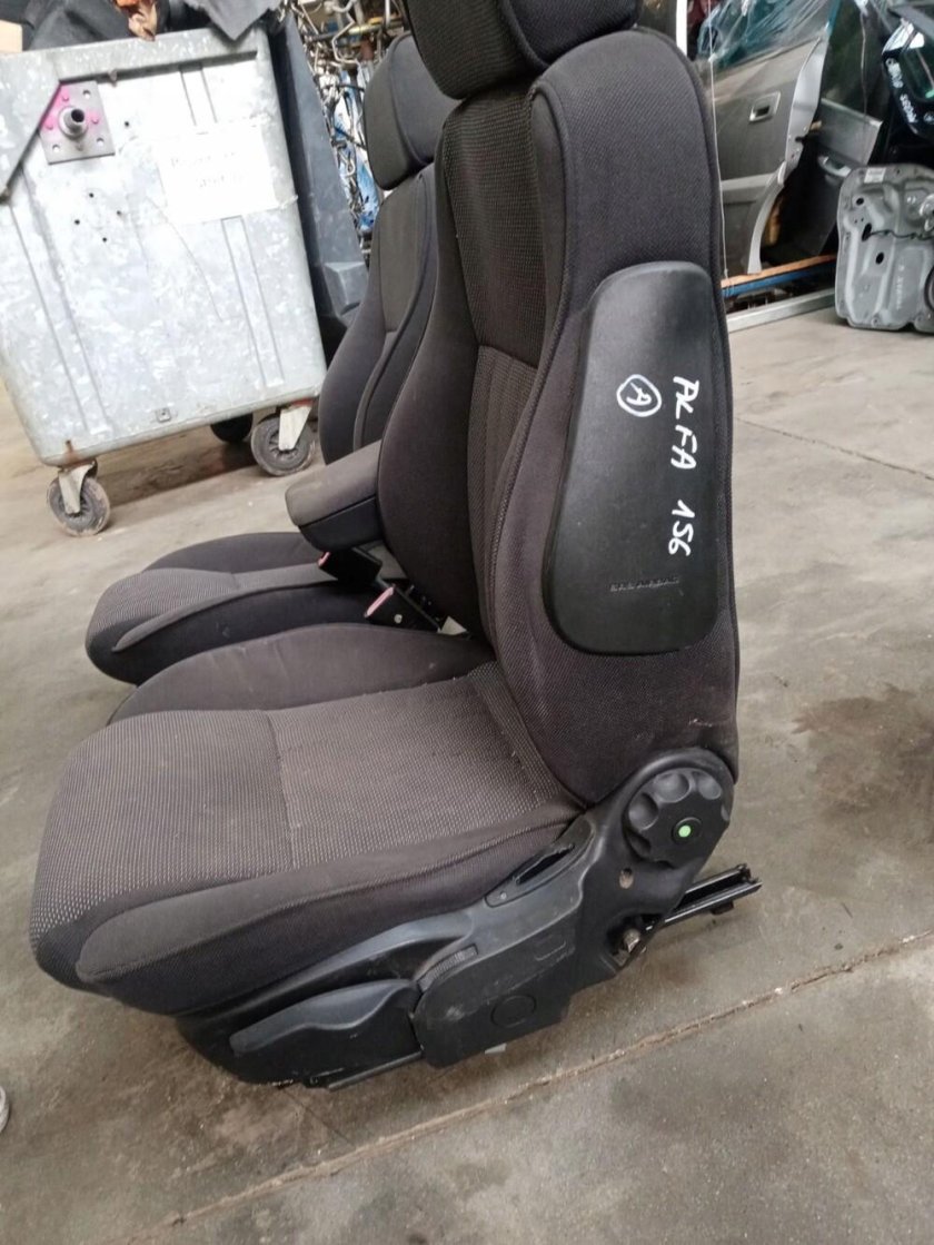 Альфа Ромео 156 сиденья