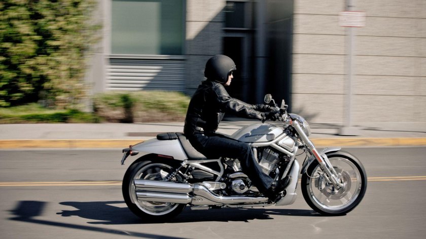 Харлей Дэвидсон v-Rod muscle