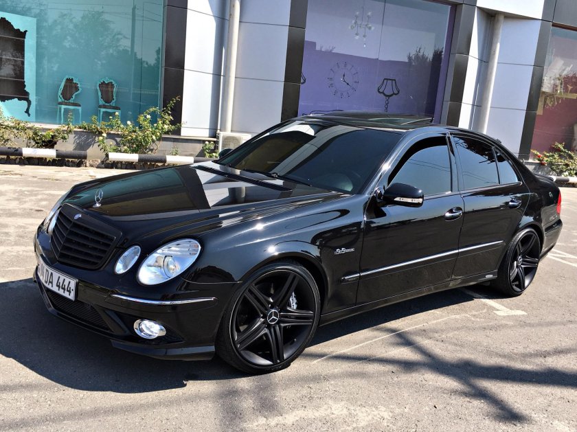 Мерседес w211 AMG